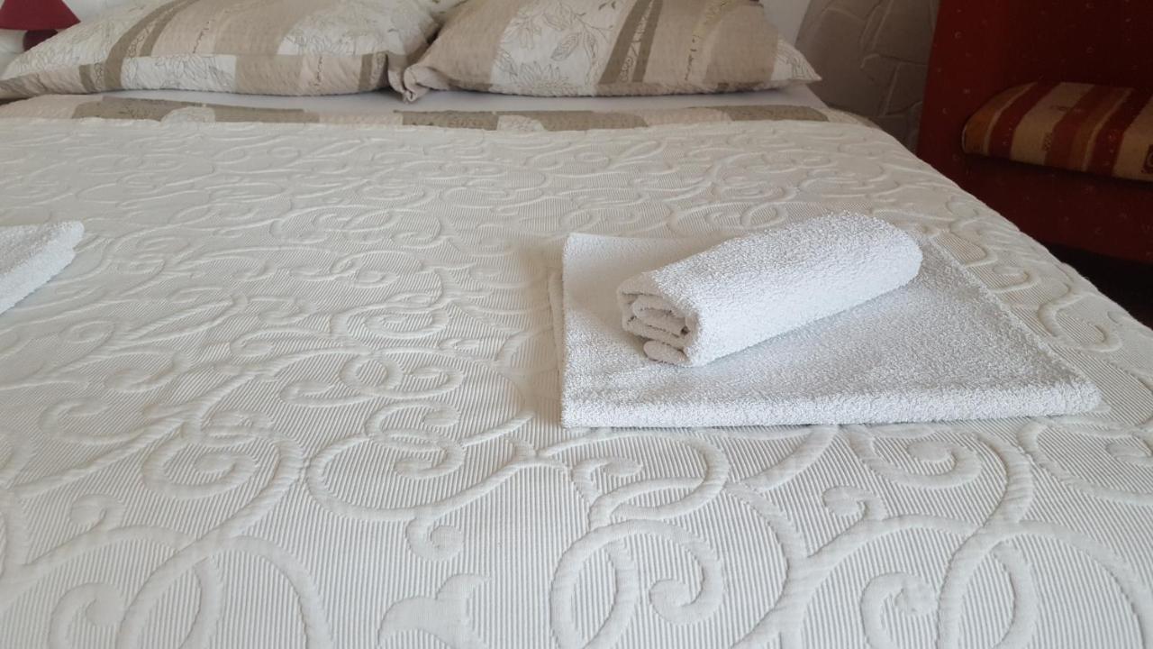 Sarreti Apartmanhaz Balatonfüred Exterior foto