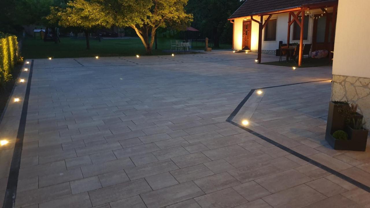 Sarreti Apartmanhaz Balatonfüred Exterior foto