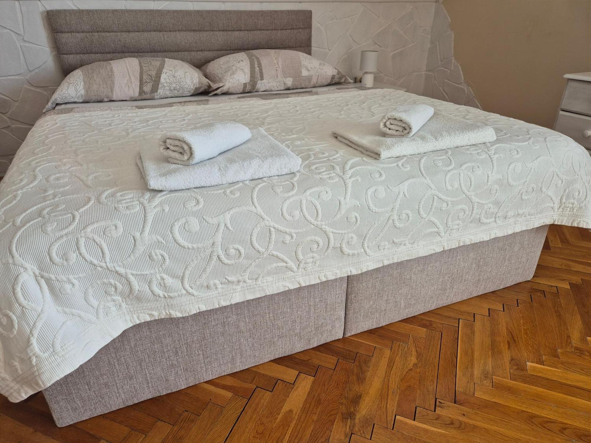 Sarreti Apartmanhaz Balatonfüred Exterior foto